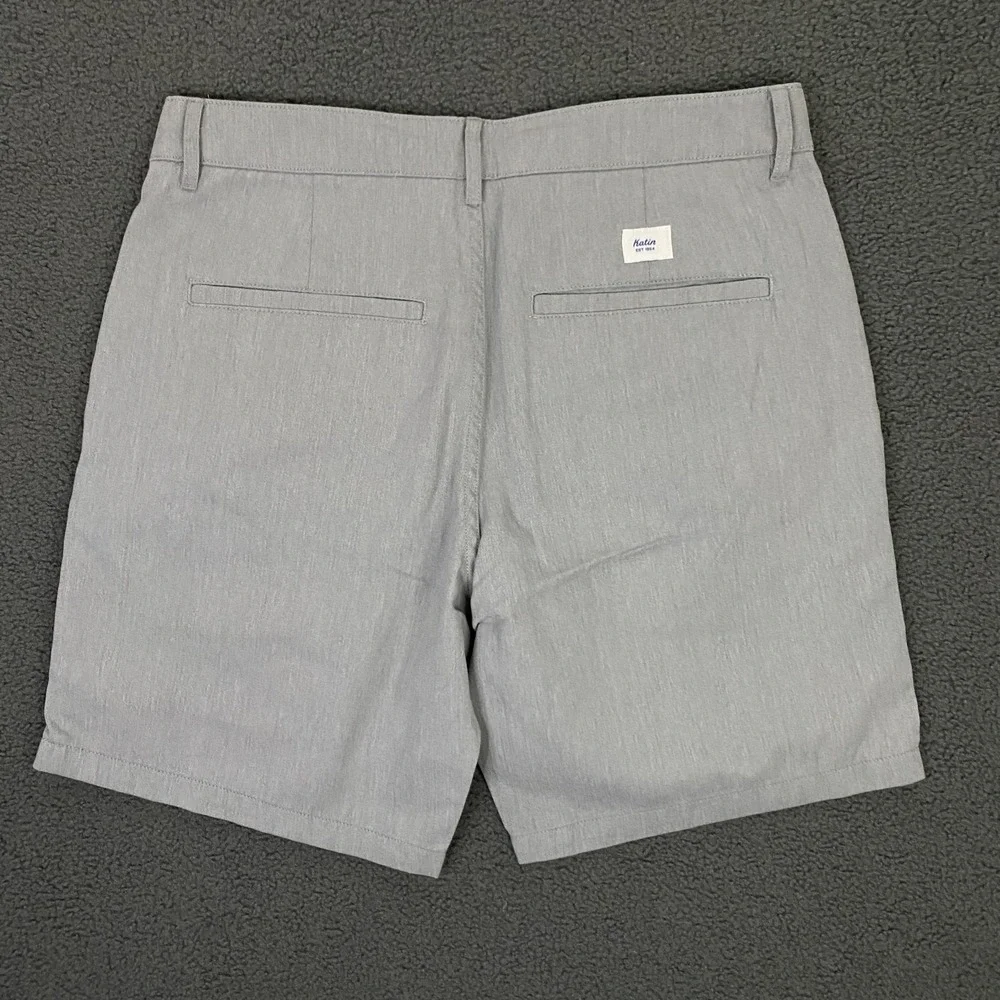 Katin Cove Short Mens size 31 Slim Fit Light Gray Chino Beach‎ Surf Skate NWOT